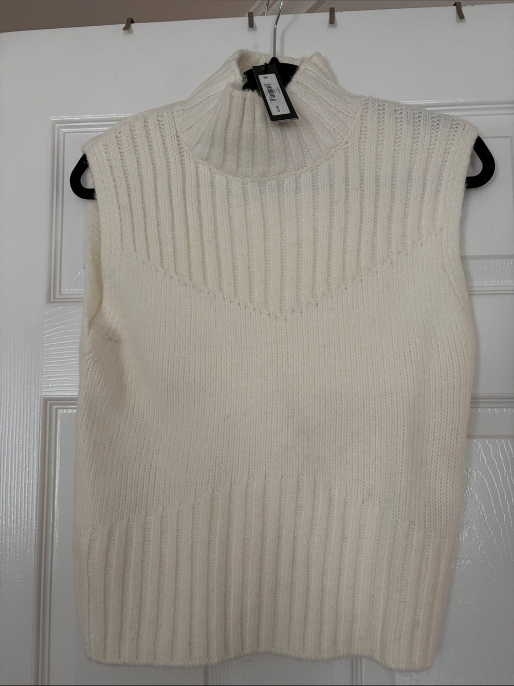 NWT Steve Madden Sleeveless Turtleneck Knit Sweater - Cream